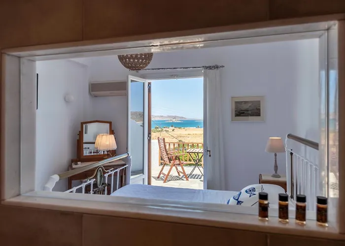 Swiss 3* Naousa (Paros)